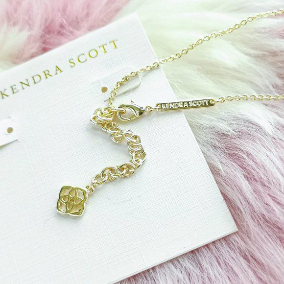 Gold Elisa Chalcedony Glass Pendant Necklace - Picture 3 of 3